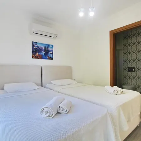 Platinium Villa *