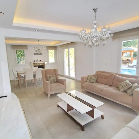 Βίλα Platinium Villa *
