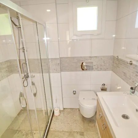 Platinium Villa